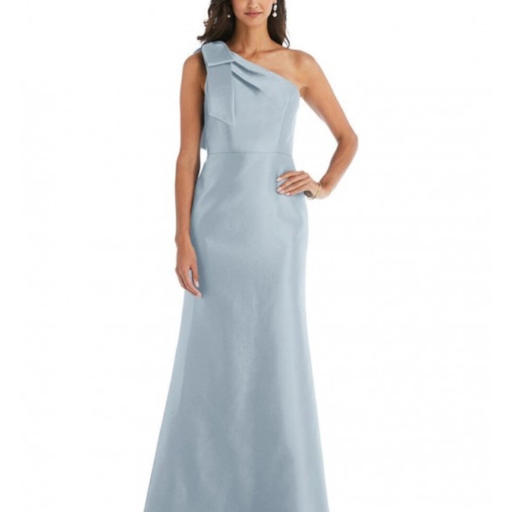 ALFRED SUNG Blue Asymmetrical Backless Gown
